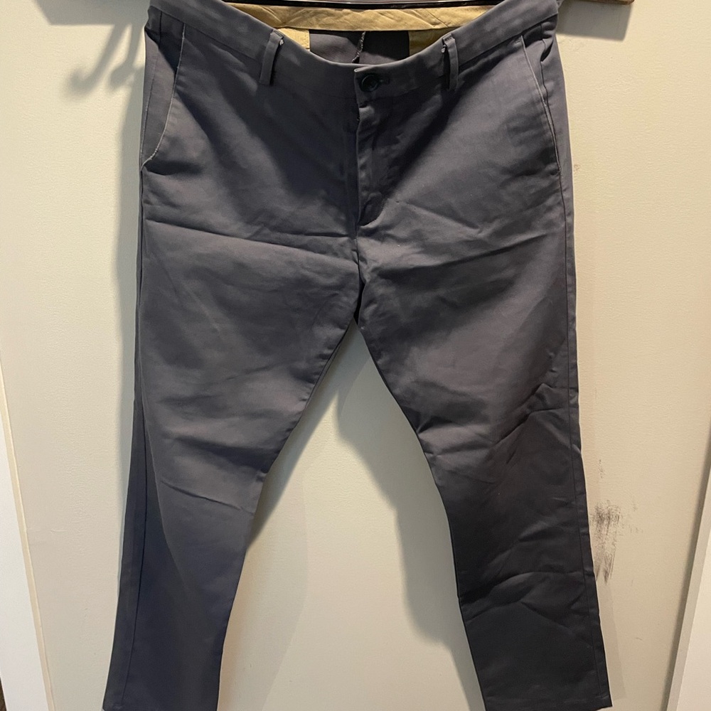 Dockers Men's Charcoal Chinos